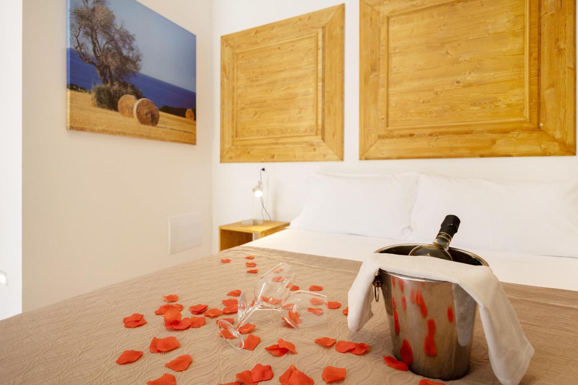 Palazzo Kapece Bed & Breakfast Monopoli Ngoại thất bức ảnh